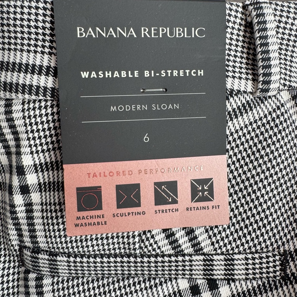 Banana Republic Men's Black and White Checkered Pants - Picture 3 of 3